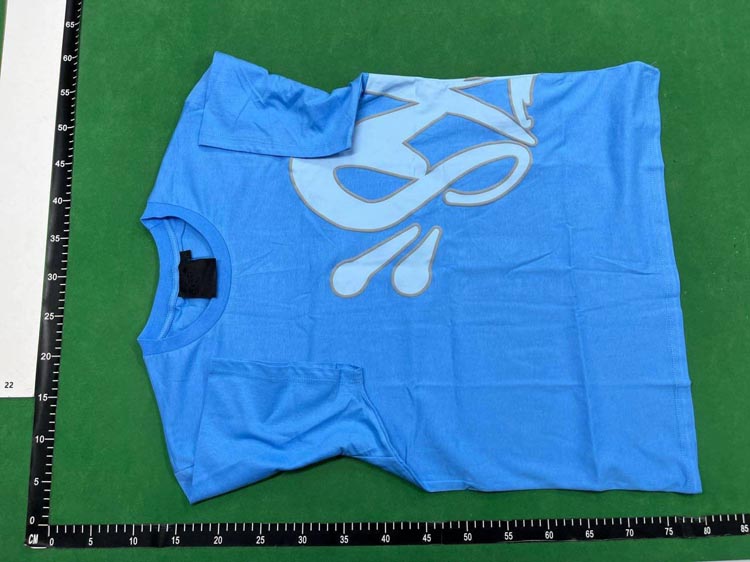Zdjęcie QC 2 z 3 — Graffiti Logo T-Shirt/Shorts Set [4 styles]