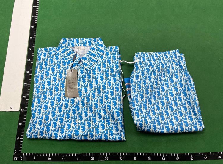 Zdjęcie QC 1 z 3 — Dior Oblique T-Shirt/Shorts [27 styles]