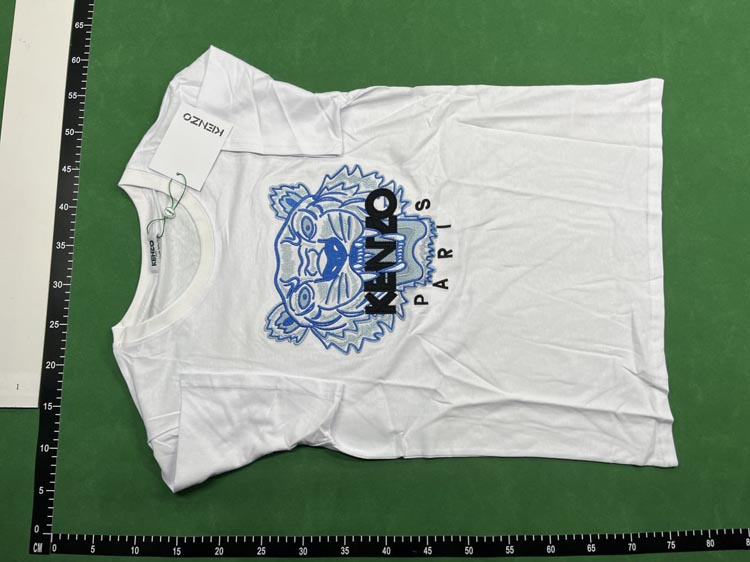 Zdjęcie QC 1 z 4 — KENZO Tiger Embroidered T-Shirt [40 styles]