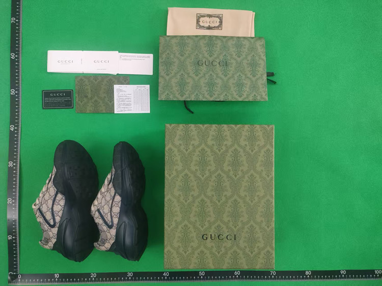 Zdjęcie QC 2 z 2 — Gucci Rhyton Sneakers [40 styles]