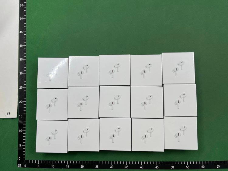 Zdjęcie QC 4 z 4 — Apple AirPods / AirPods Pro / AirPods 3 / AirPods Pro 2 [4 styles]