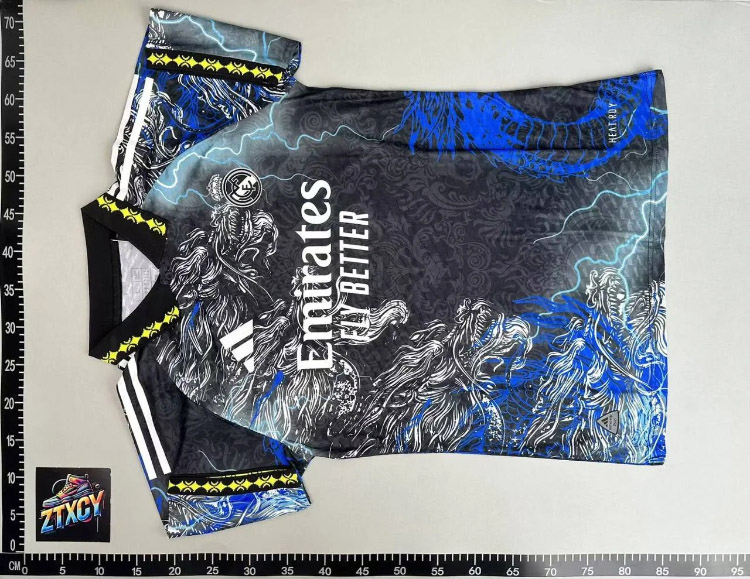 Zdjęcie QC 2 z 4 — Atlético Madrid 1995-96 Marbella Away Jersey [40 styles]