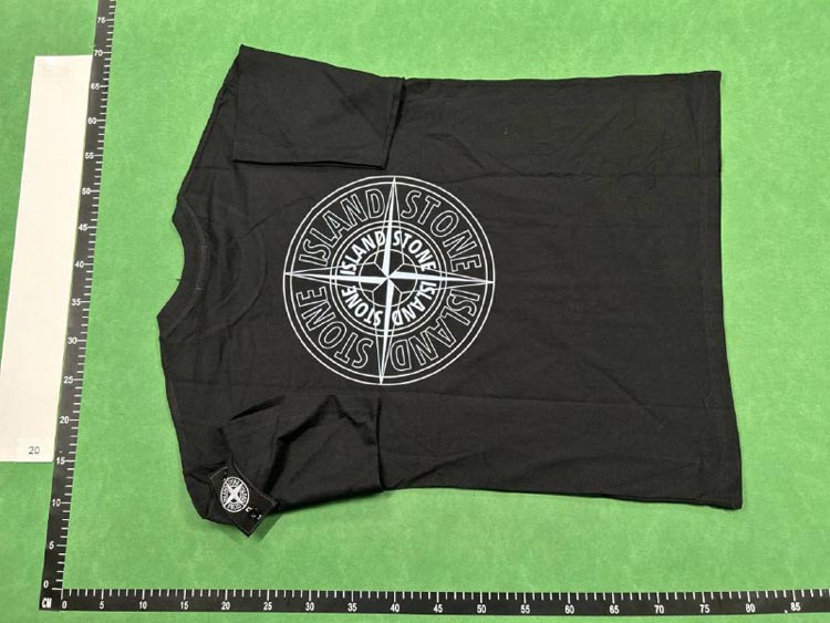Zdjęcie QC 4 z 4 — Stone Island Compass Logo T-Shirt [40 styles]