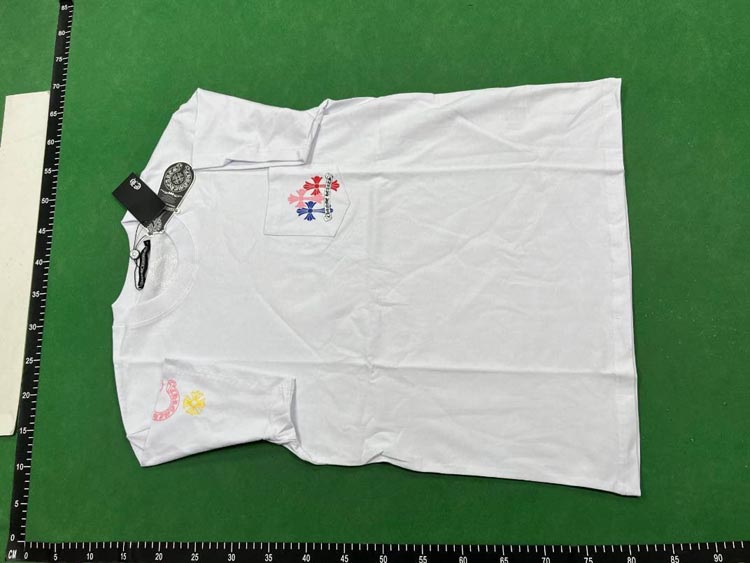 Zdjęcie QC 2 z 4 — Chrome Hearts Cross Logo T-Shirt [9 styles]