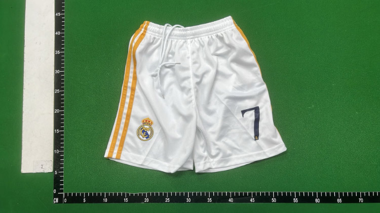 Zdjęcie QC 4 z 14 — Real Madrid 2023-24 Home Kit (Vini Jr. #7) Sports Jersey/Shorts/Socks/Shin Guards [33 styles]