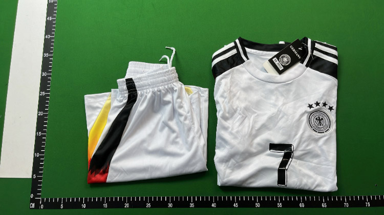Zdjęcie QC 4 z 4 — Germany National Team 2024 Home Football Uniform [28 styles]