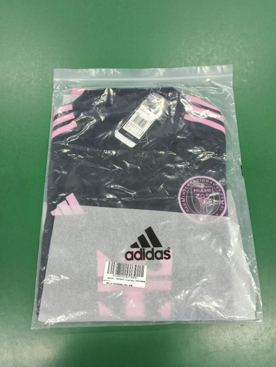 Zdjęcie QC 4 z 8 — Adidas Mexico National Team 2024 Away Jersey [32 styles]