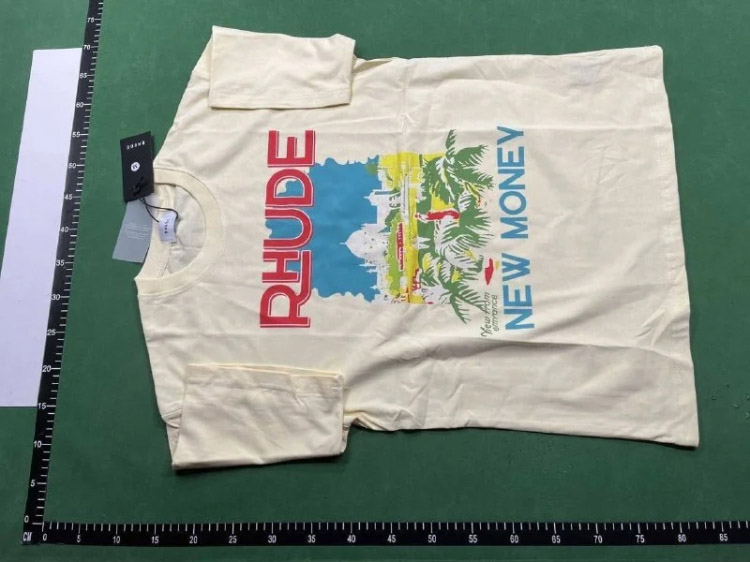Zdjęcie QC 2 z 2 — RHUDE Graphic T-Shirts [40 styles]