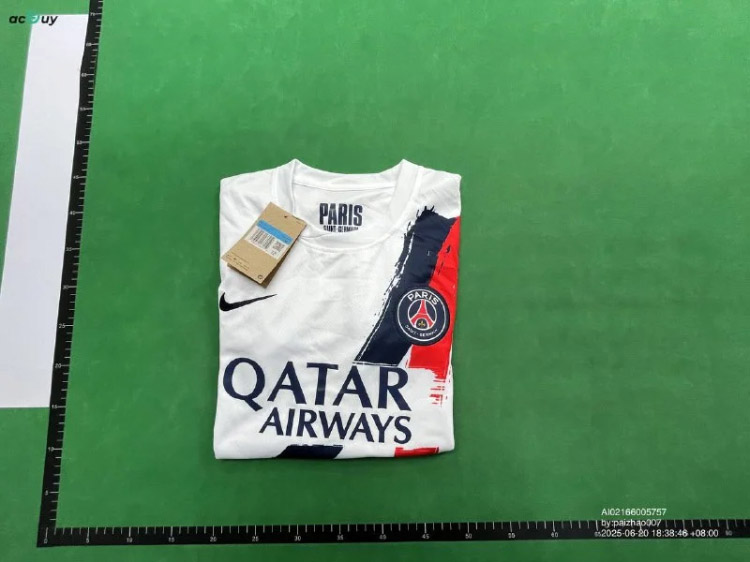 Zdjęcie QC 5 z 5 — Nike Paris Saint-Germain 2023-24 Away Jersey [24 styles]