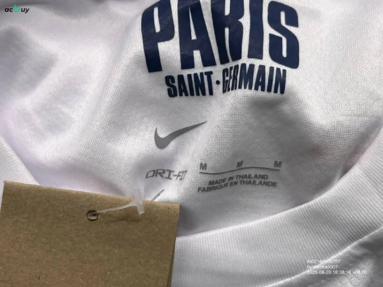 Zdjęcie QC 4 z 5 — Nike Paris Saint-Germain 2023-24 Away Jersey [24 styles]