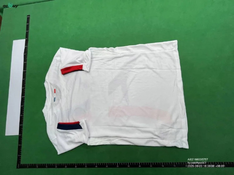 Zdjęcie QC 2 z 5 — Nike Paris Saint-Germain 2023-24 Away Jersey [24 styles]