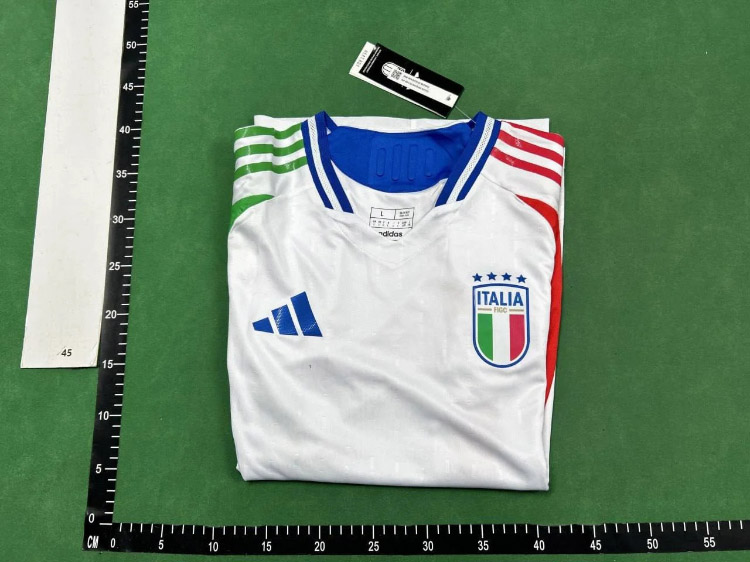 Zdjęcie QC 5 z 6 — Versace Baroque x Italy National Team Soccer Jerseys [22 styles]