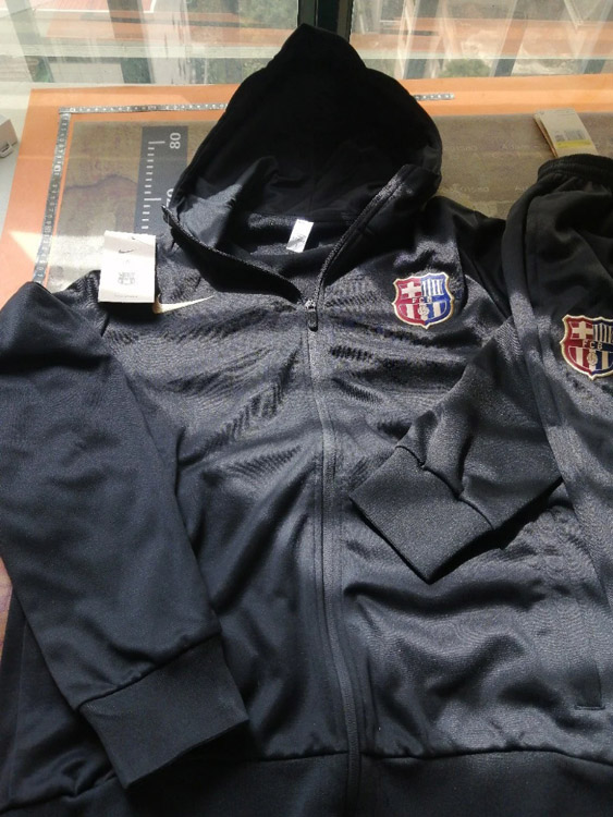 Zdjęcie QC 3 z 3 — Nike FC Barcelona Training Hoodie and Pants Set [17 styles]