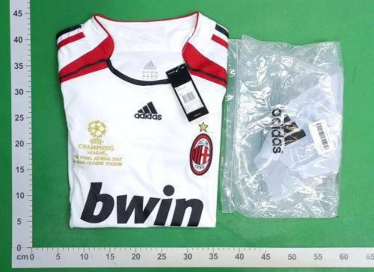 Zdjęcie QC 2 z 3 — AC Milan & Lazio Vintage Football Jerseys [18 styles]