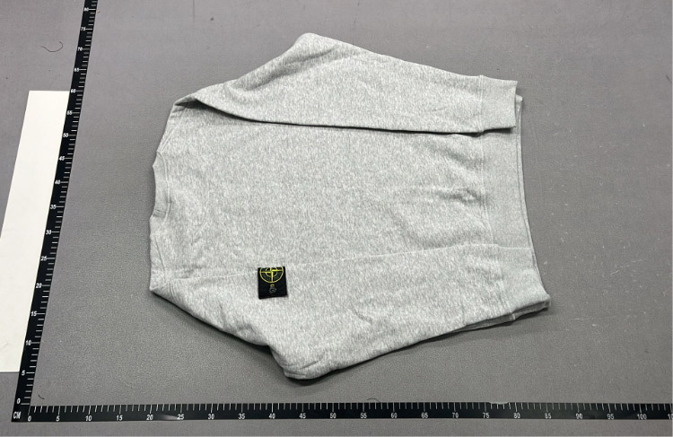 Zdjęcie QC 1 z 3 — Stone Island Compass Logo Crewneck Sweatshirts [14 styles]