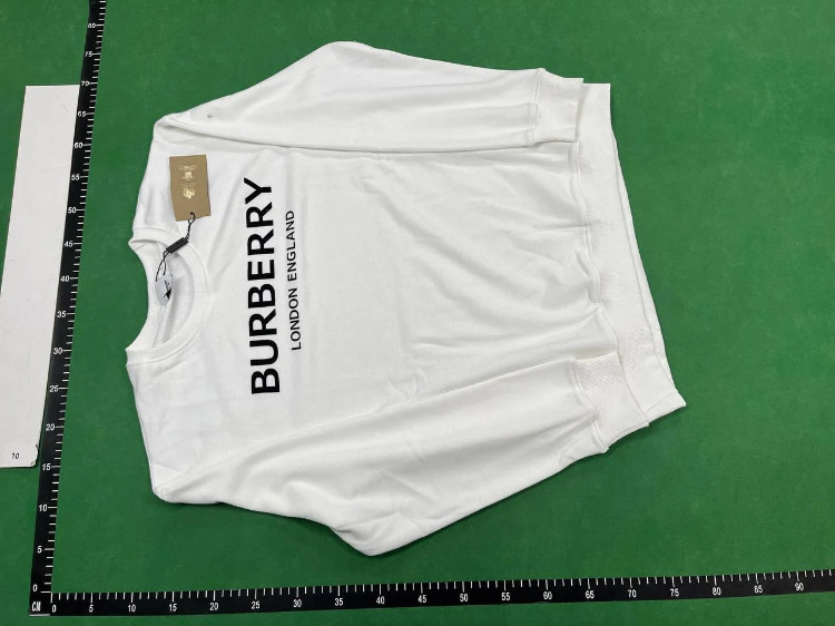 Zdjęcie QC 1 z 2 — Burberry Vintage Check Panel Sweatshirt [12 styles]