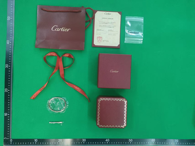 Zdjęcie QC 1 z 2 — Cartier Love Bracelet Bangle [3 styles]