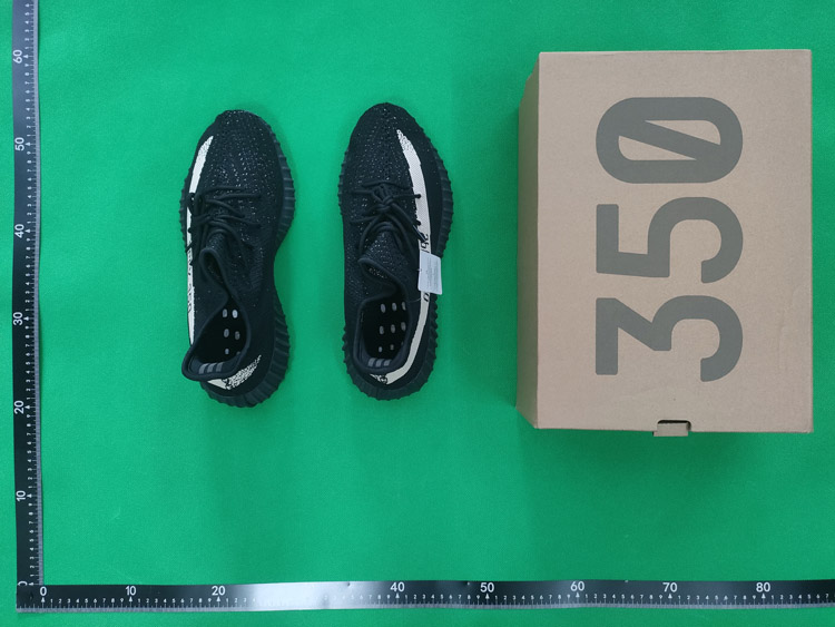 Zdjęcie QC 2 z 2 — Adidas Yeezy Boost 350 V2 Sneakers [30 styles]