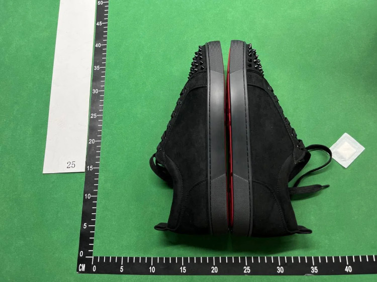 Zdjęcie QC 8 z 8 — Christian Louboutin Louis Junior Sneakers [40 styles]