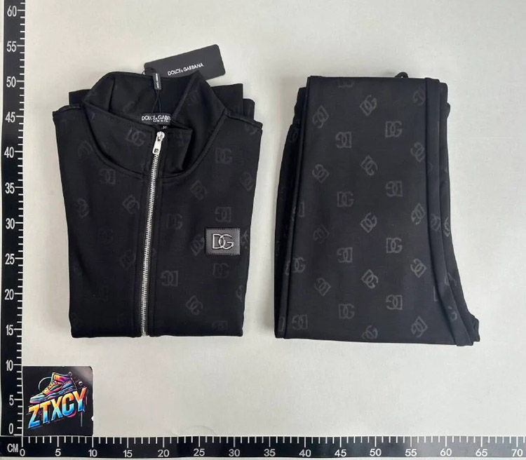 Zdjęcie QC 4 z 7 — Dolce & Gabbana DG Logo Track Jacket and Pants Set [40 styles]