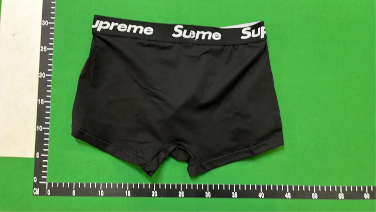 Zdjęcie QC 4 z 4 — Supreme Boxer Briefs [12 styles]
