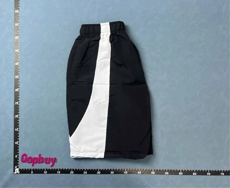 Zdjęcie QC 2 z 4 — Corteiz Cargo Shorts [36 styles]