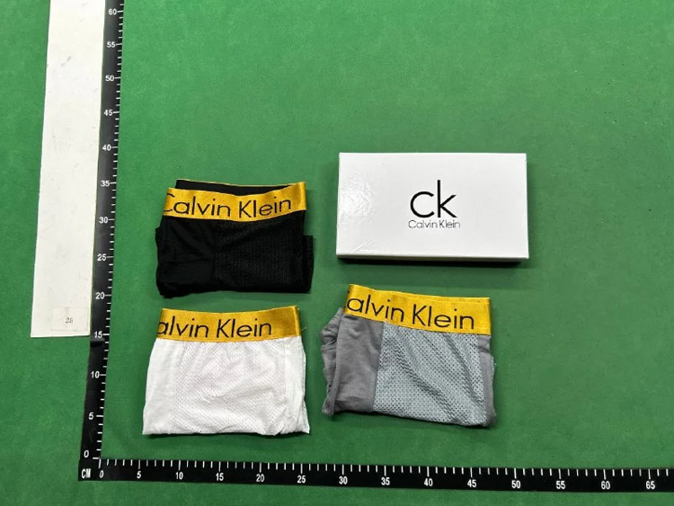 Zdjęcie QC 3 z 5 — Calvin Klein Modern Cotton Stretch Boxer Briefs [20 styles]