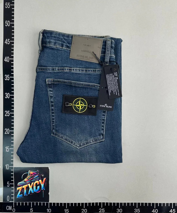 Zdjęcie QC 1 z 4 — Stone Island Slim Fit Dark Wash Jeans [2 styles]
