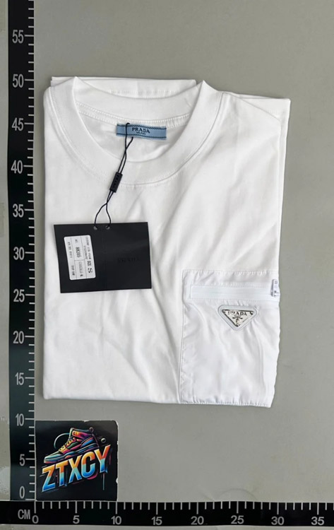 Zdjęcie QC 4 z 4 — Prada Logo T-Shirt [39 styles]