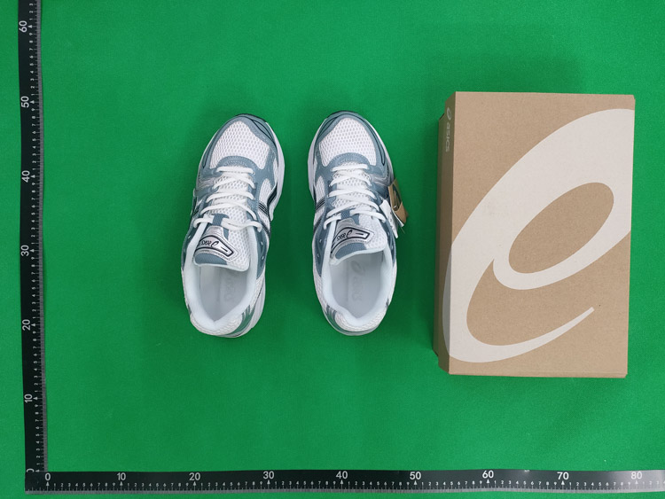 Zdjęcie QC 2 z 2 — ASICS Gel-Kayano 14 Sneakers [31 styles]