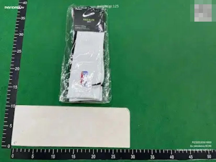 Zdjęcie QC 1 z 2 — NBA Logo Performance Crew Socks [40 styles]