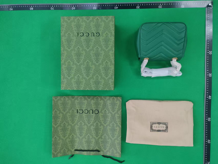 Zdjęcie QC 2 z 2 — Gucci GG Marmont, Ophidia, and Supreme Canvas Bags [40 styles]