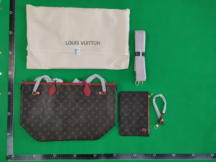 Zdjęcie QC 2 z 2 — Louis Vuitton Monogram & Cherry Print Handbags [36 styles]