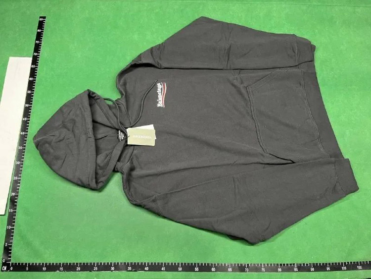 Zdjęcie QC 4 z 4 — Balenciaga Logo Sweatshirt [40 styles]