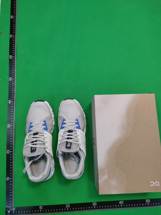 Zdjęcie QC 2 z 2 — On Cloud X Sneakers [5 styles]