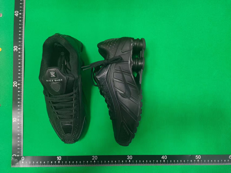 Zdjęcie QC 4 z 4 — Nike Shox R4 Sneakers [22 styles]