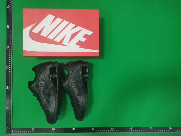 Zdjęcie QC 2 z 4 — Nike Shox R4 Sneakers [22 styles]