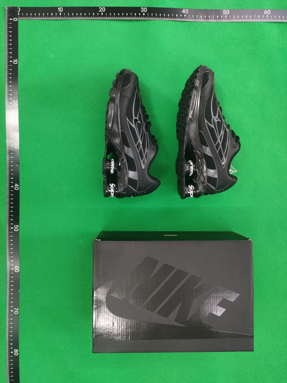 Zdjęcie QC 1 z 2 — Nike Shox R4 Sneakers [12 styles]