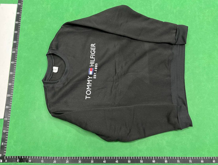 Zdjęcie QC 1 z 3 — Tommy Hilfiger Classic Logo Hoodie [26 styles]
