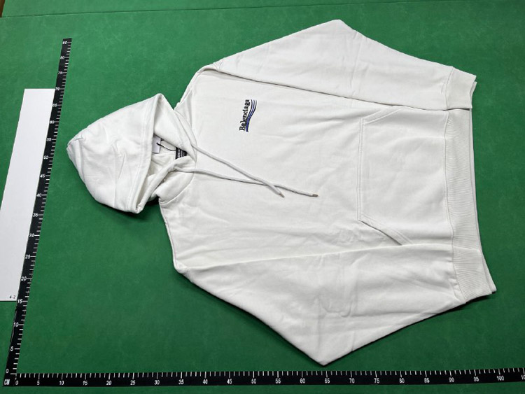 Zdjęcie QC 3 z 4 — Balenciaga Logo Sweatshirt [40 styles]