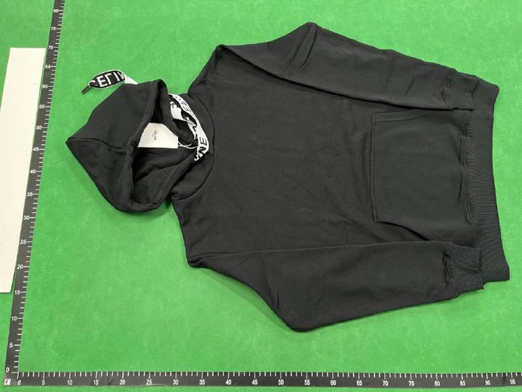 Zdjęcie QC 1 z 4 — Celine Logo Patch Hoodie [20 styles]