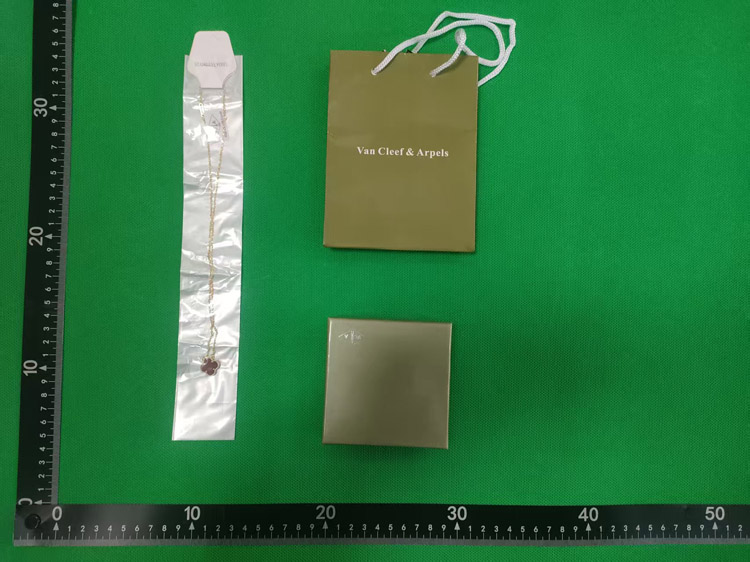 Zdjęcie QC 1 z 3 — Van Cleef & Arpels Alhambra Pendant Necklace