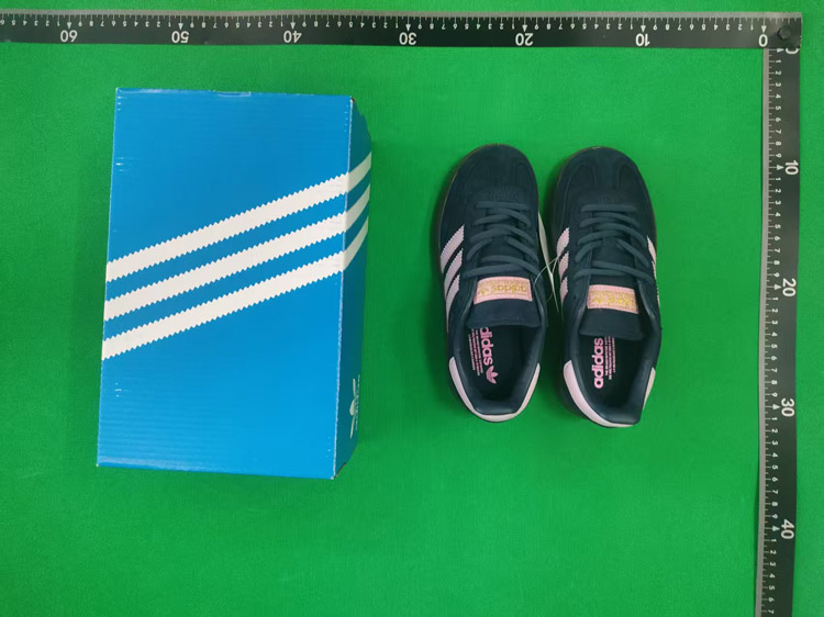 Zdjęcie QC 4 z 6 — Adidas Samba Sneakers [19 styles]