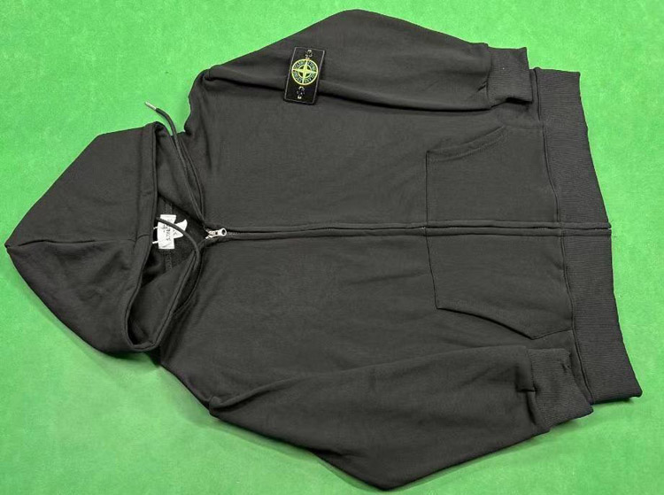 Zdjęcie QC 3 z 3 — Stone Island & C.P. Company Hoodies and Sweatshirts [39 styles]