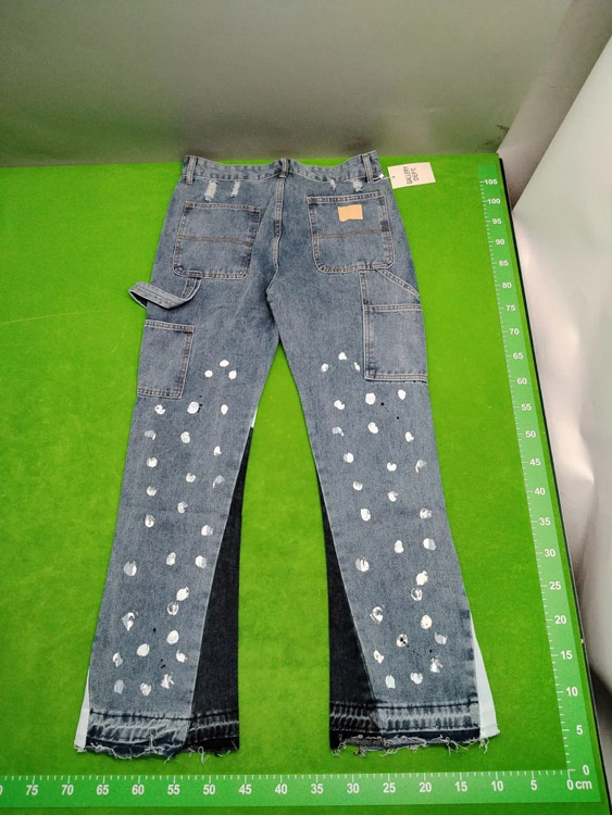 Zdjęcie QC 2 z 3 — Designer Denim Pants & Shorts [40 styles]