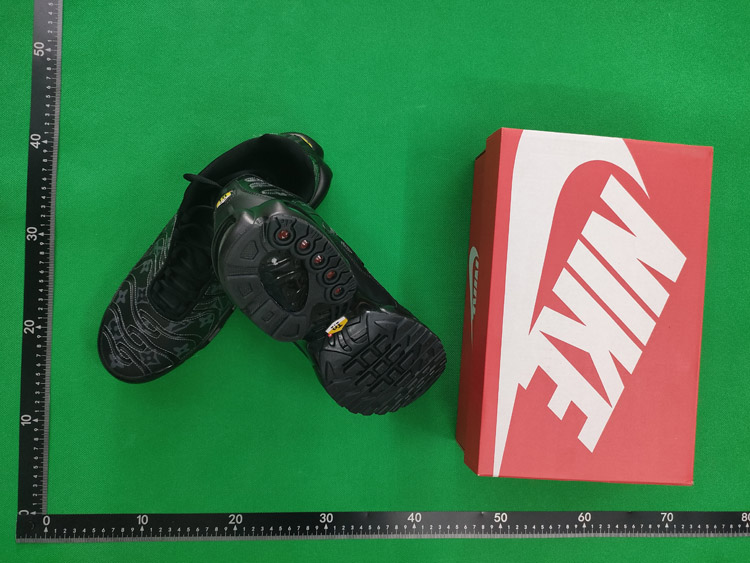 Zdjęcie QC 1 z 4 — Nike Air Max Plus Sneakers [40 styles]