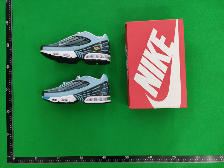 Zdjęcie QC 2 z 2 — Nike Air Max Plus Sneakers [35 styles]