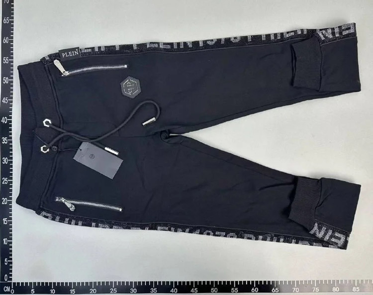 Zdjęcie QC 4 z 4 — Philipp Plein Skull Flag Embroidered Zip-Up Sweater & Jogger Pants Set [9 styles]