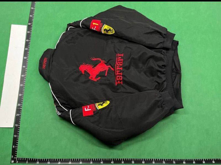 Zdjęcie QC 3 z 3 — Ferrari, Red Bull, Subaru Rally Team Official Racing Jackets [11 styles]