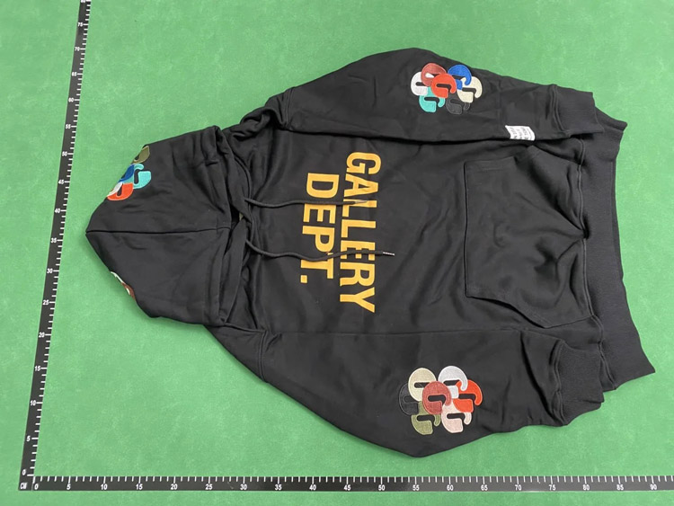 Zdjęcie QC 2 z 2 — GALLERY DEPT. Classic Logo Hoodie [40 styles]
